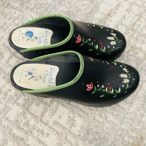 Gretchens Clogs